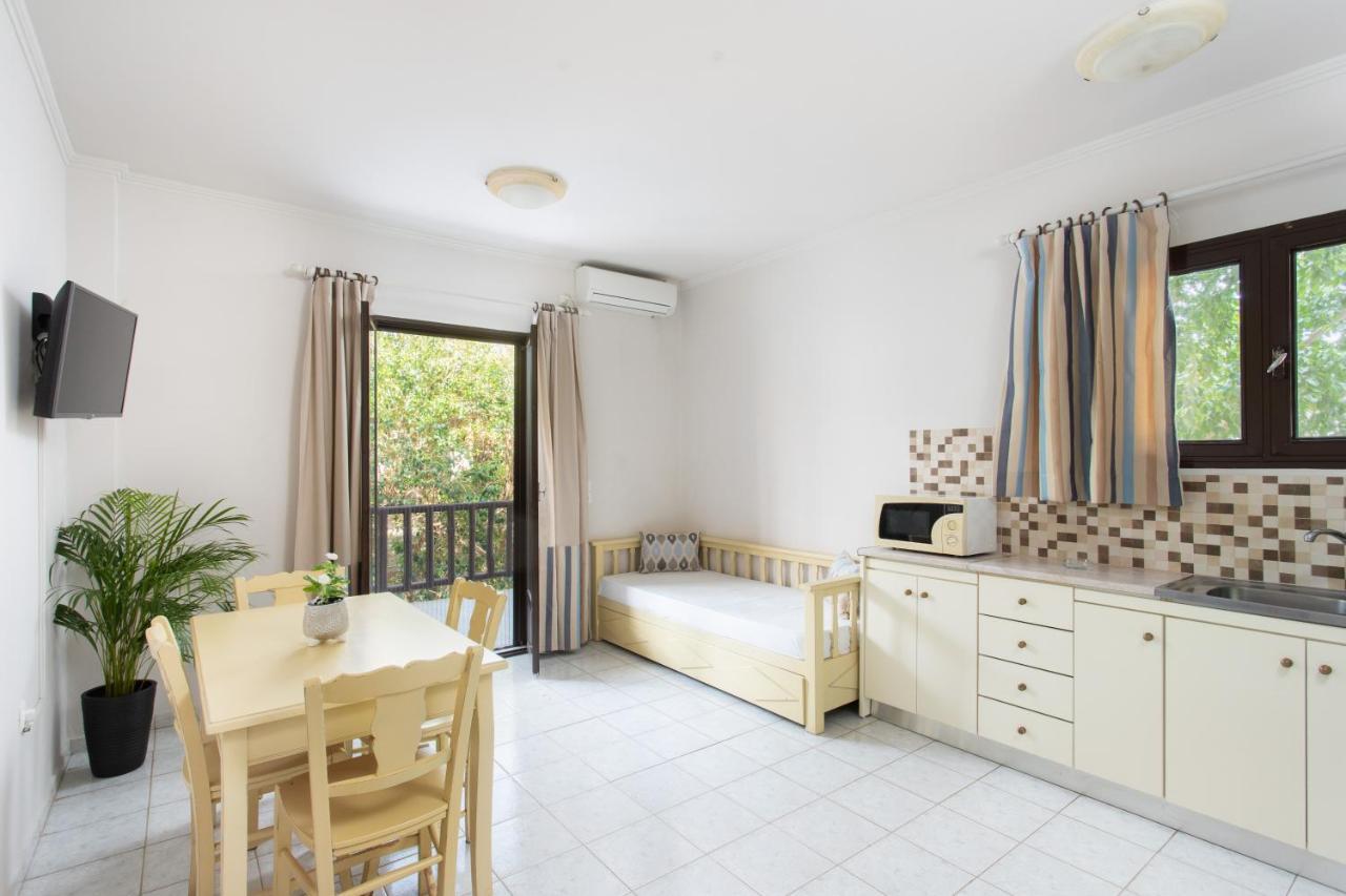 Monemvasia Green Apartments Екстер'єр фото