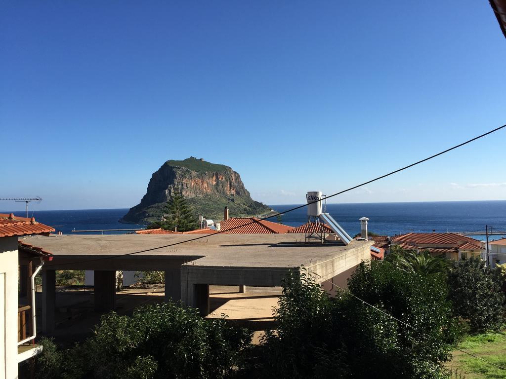 Monemvasia Green Apartments Номер фото