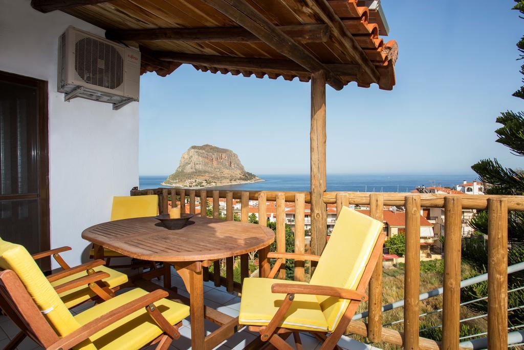 Monemvasia Green Apartments Екстер'єр фото