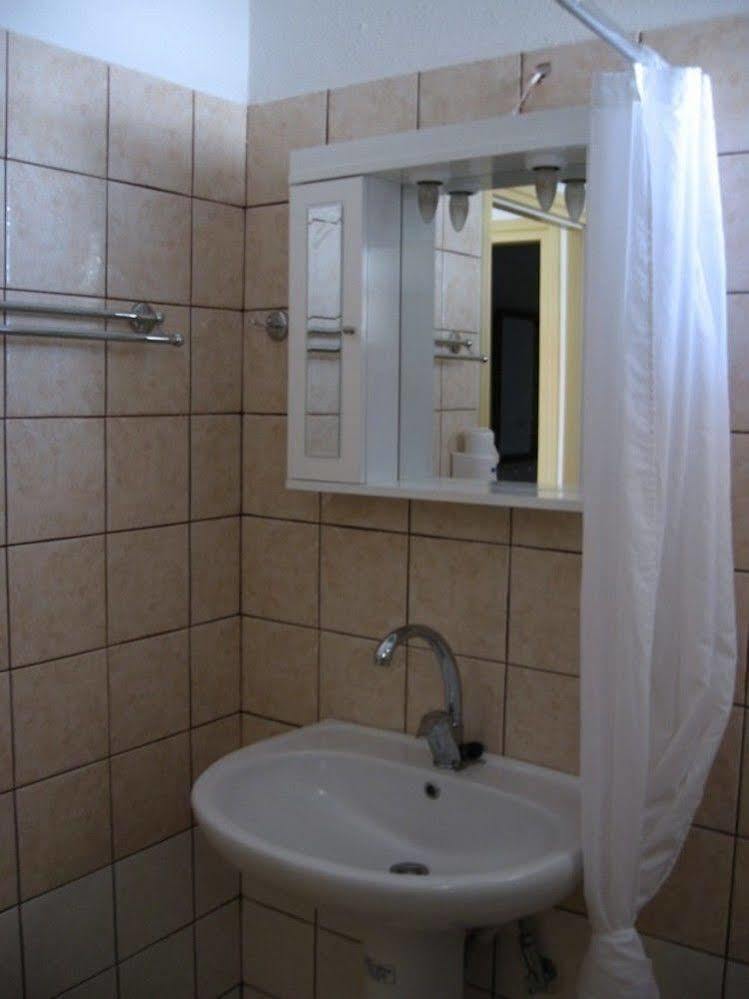 Monemvasia Green Apartments Екстер'єр фото